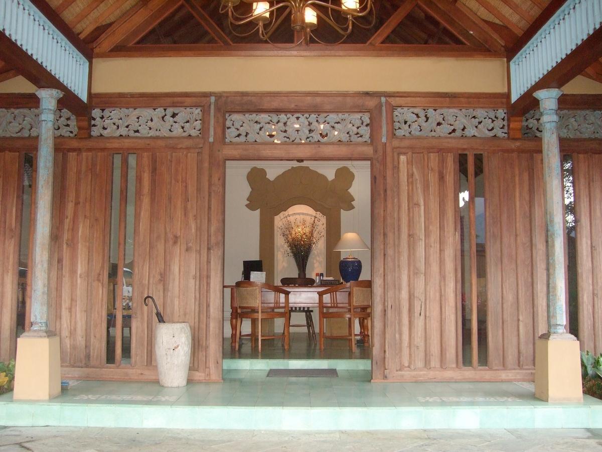 Strawberry Hill Hotel & Restaurant Bedugul  Exteriör bild