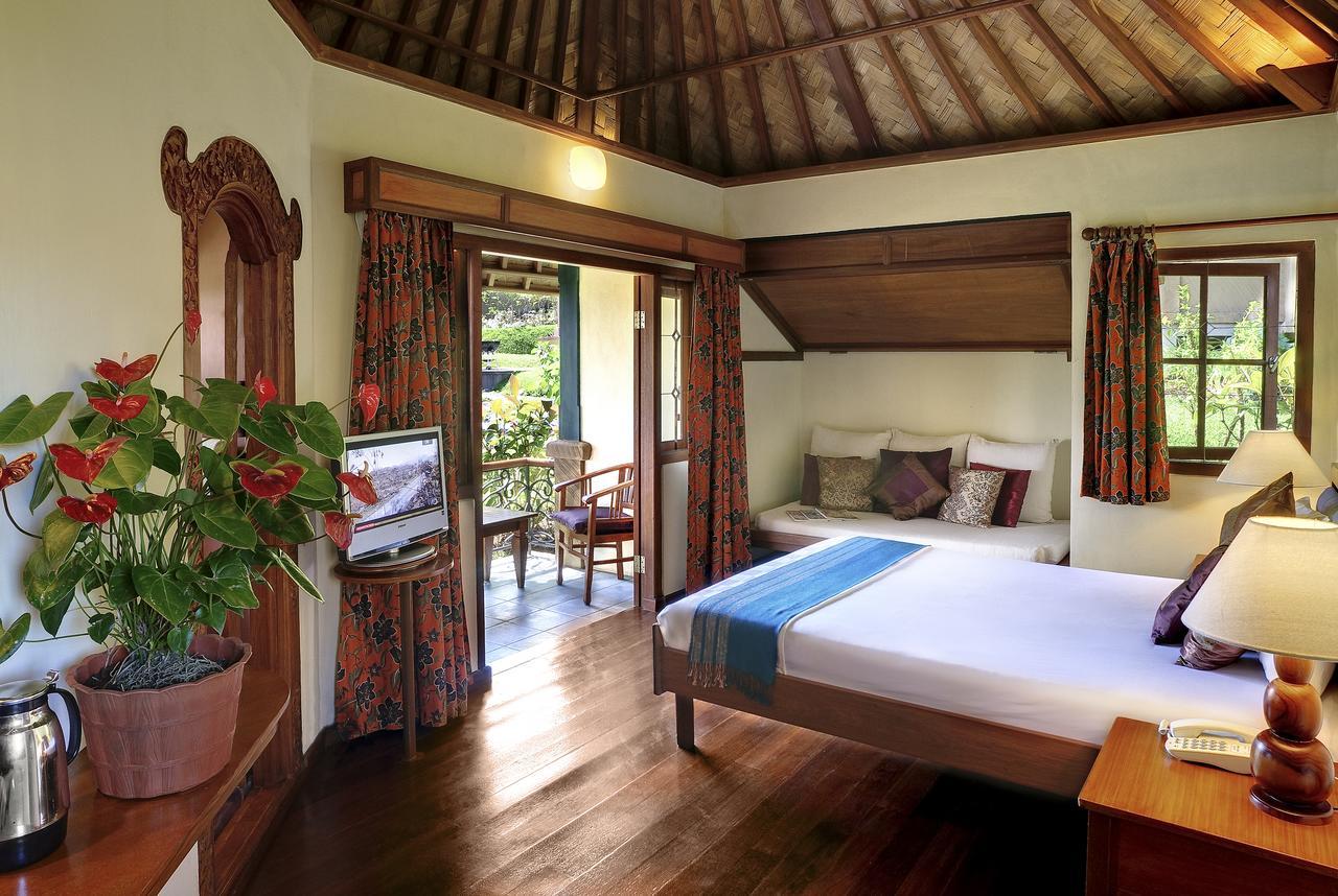 Strawberry Hill Hotel & Restaurant Bedugul  Exteriör bild